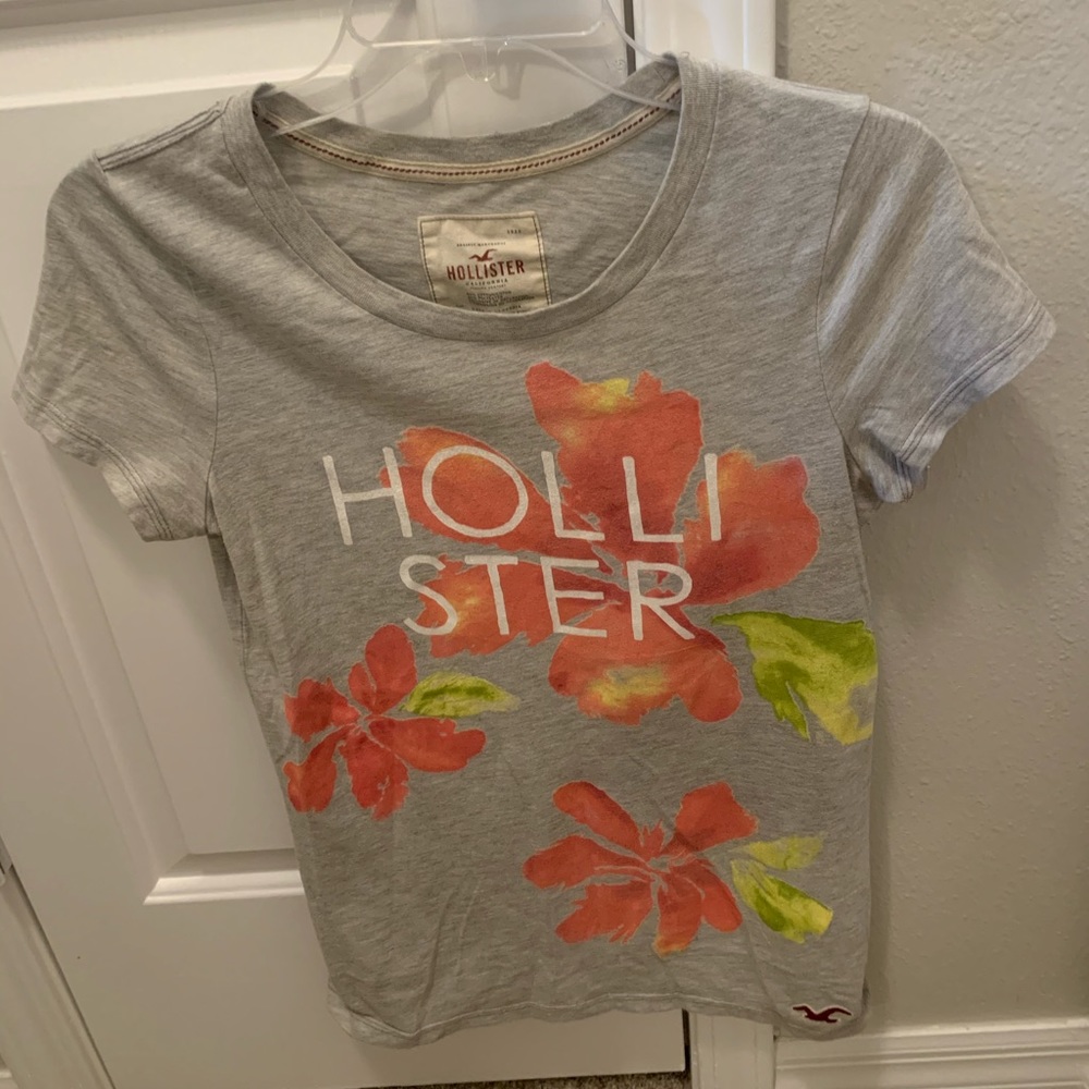 Floral Hollister Top